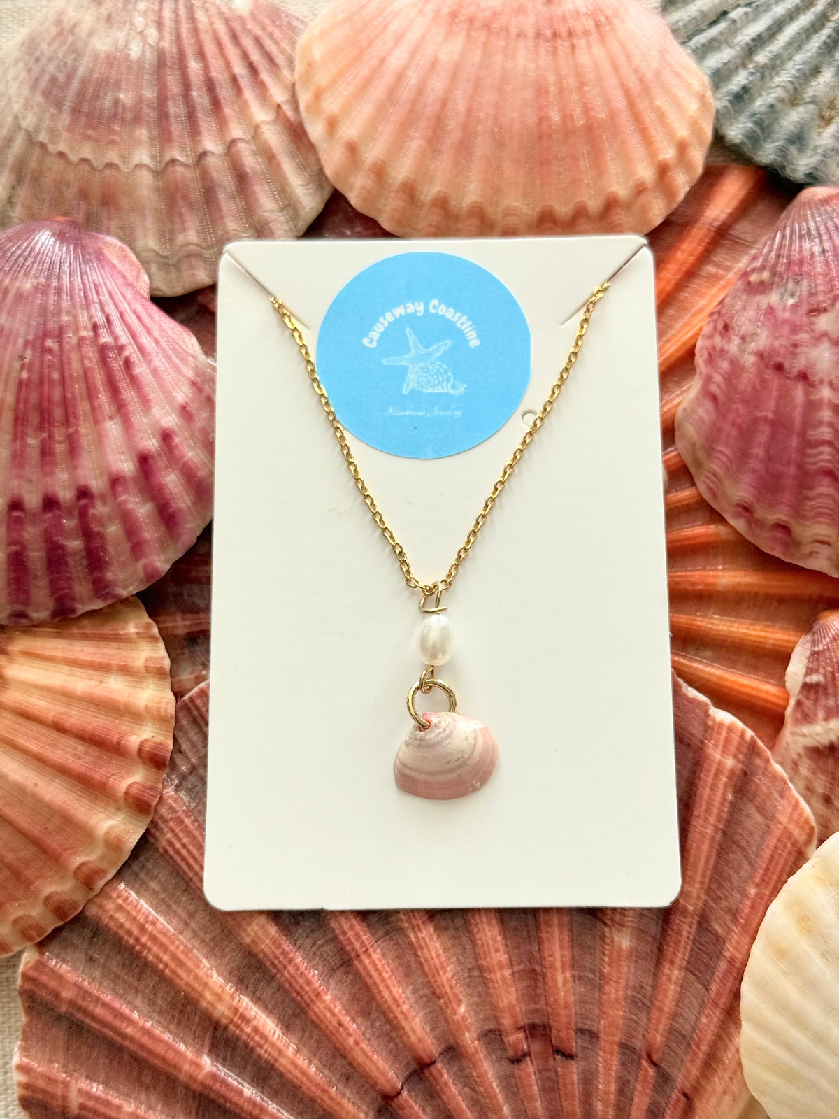 White Rocks Pearl Shell Necklace