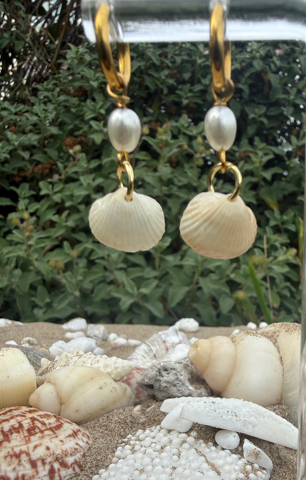 Whiterocks Pearl Shell Gold Hoops