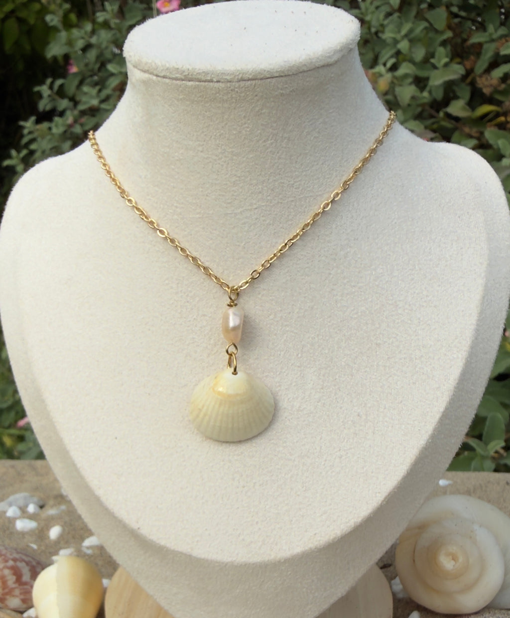 Ivory Shore Shell Necklace