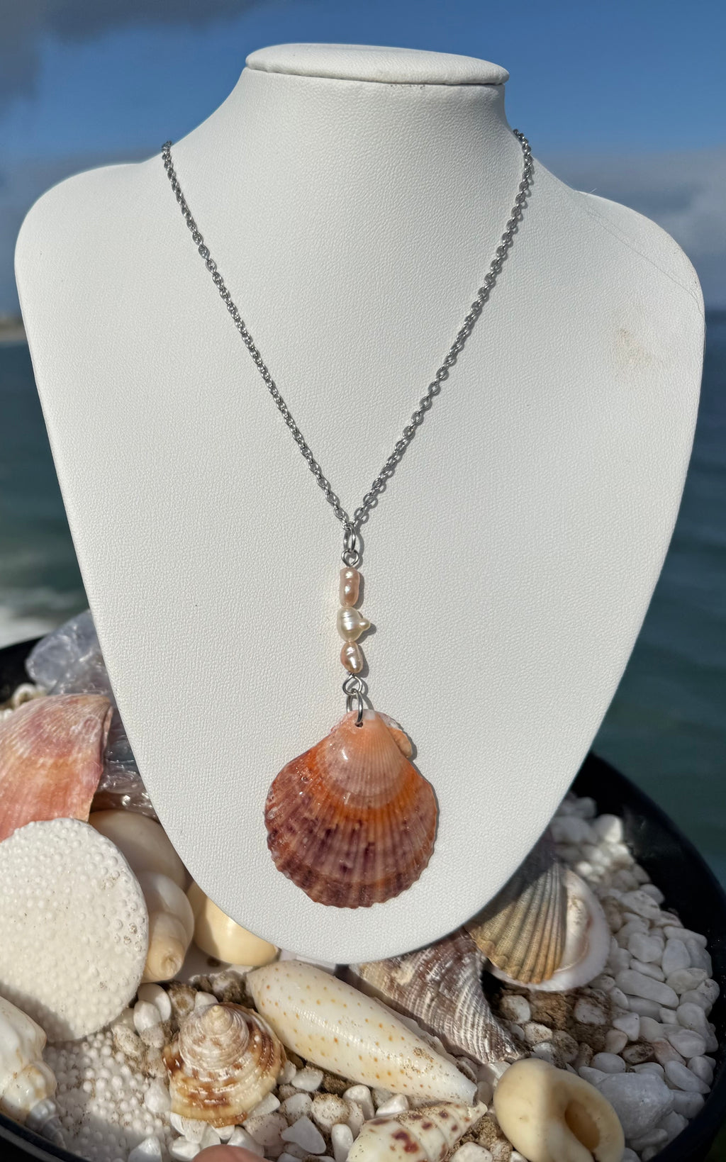 Sunset Castlerock Pearl Scallop Necklace