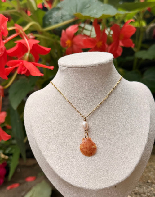 Castlerock Pearl Scallop Necklace
