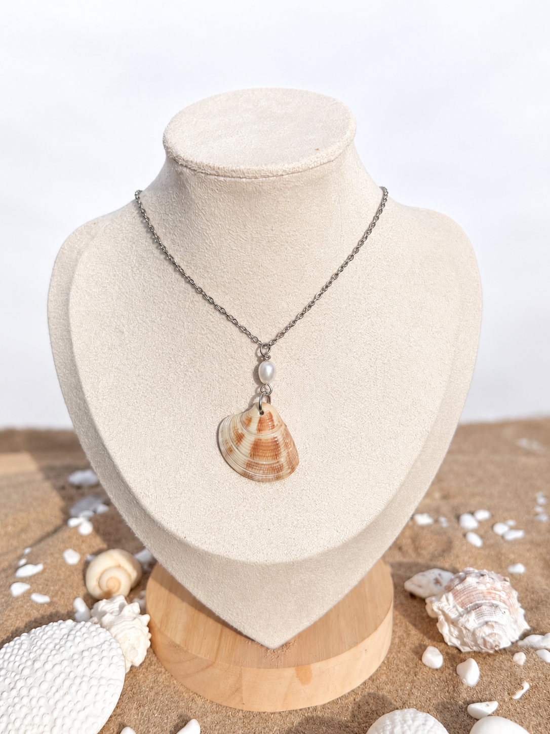 Mussenden Pearl Shell Necklace