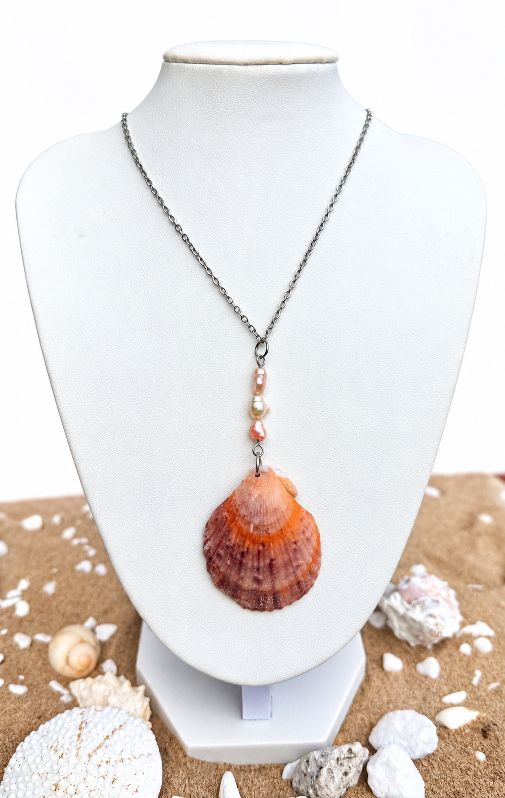 Sunset Castlerock Pearl Scallop Necklace
