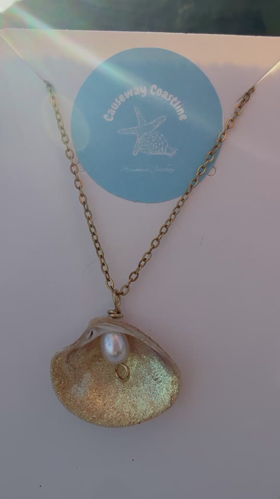 Castlerock Glimmer Necklace